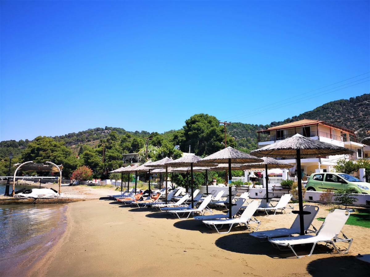 Neorio Studios Poros Town Bagian luar foto