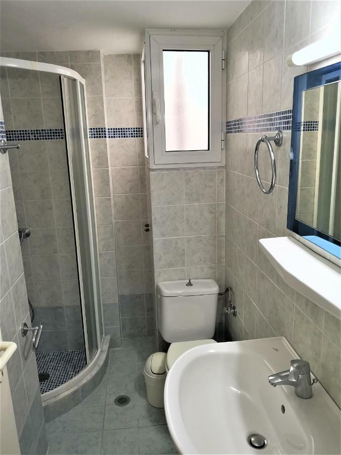 Neorio Studios Poros Town Bagian luar foto